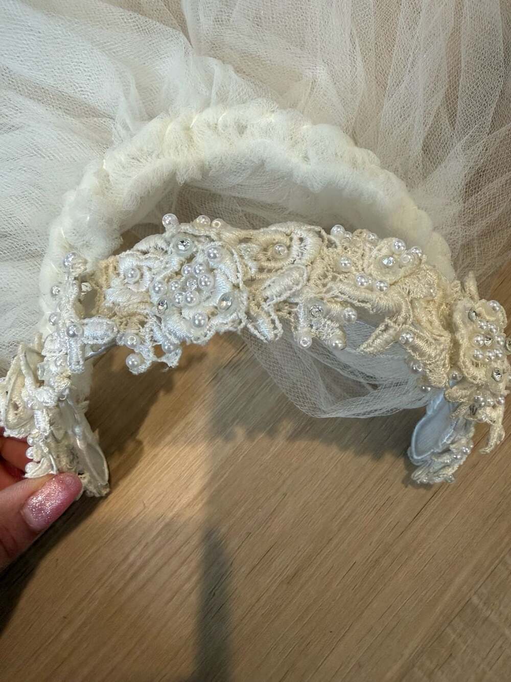 Vintage Ivory Lace and Faux Pearl Headband Wedding Veil 36 Inch - Picture 2 of 4